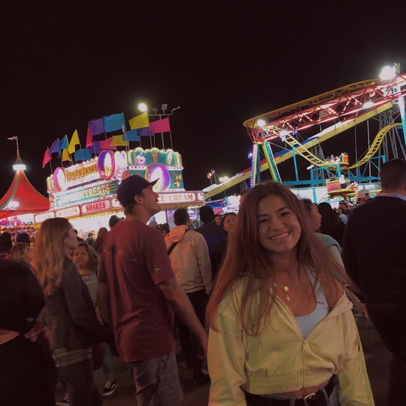 Hey ! I’m Fallon ゚☆ - Picture 5 of 7